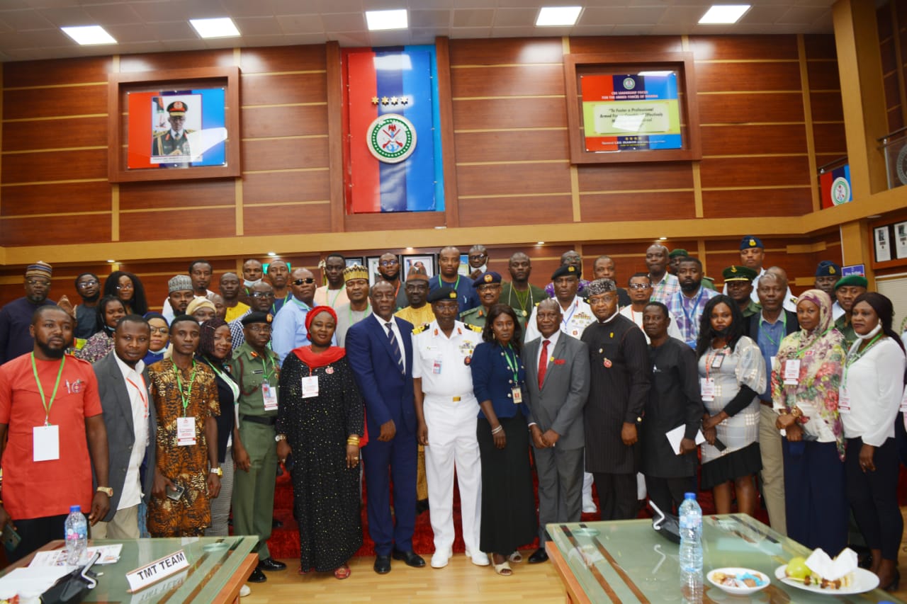 Military officers and Defence Correspondents at a workshop