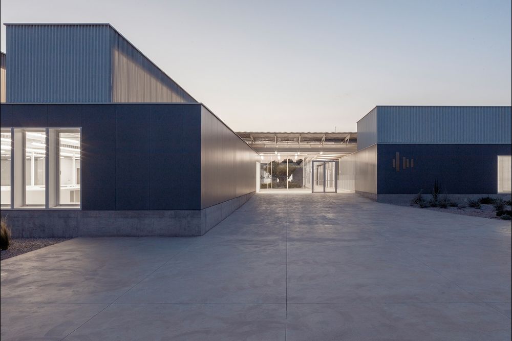 Ceramic tiles, Bioclimatic architecture in the construction, design industry can drive ROI by more than 1000%