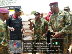 Military donates fertilizer to farmers in Plateau